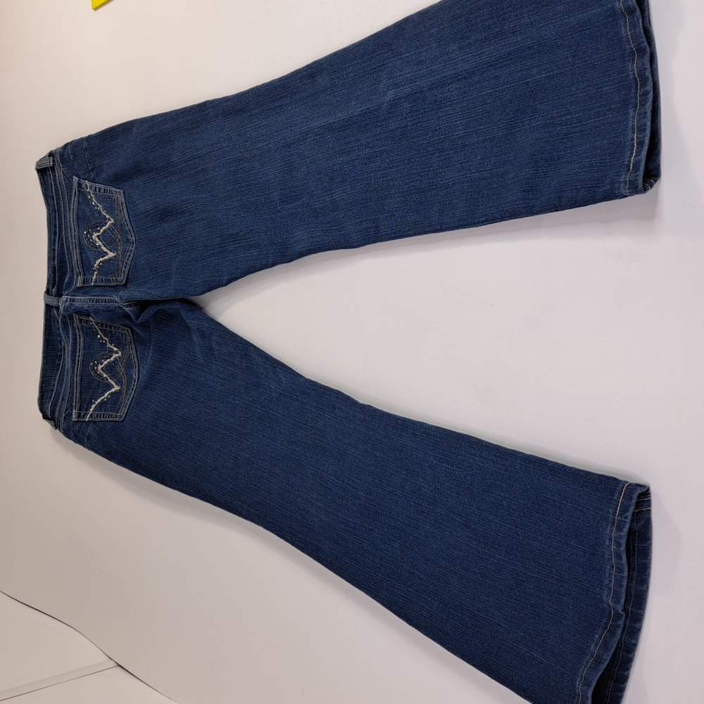 Wrangler Bootcut Mid-Rise Blue Jeans Size 7/8 ×32 Style 10MWBAR - Picture 11 of 15